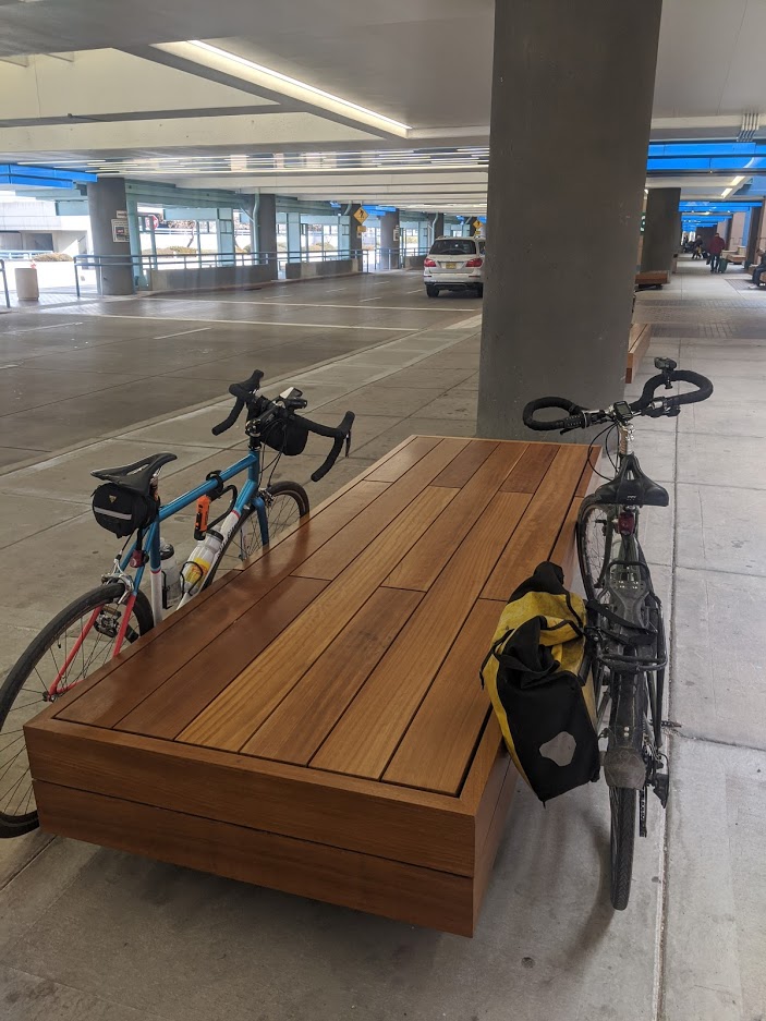 airport bike supports