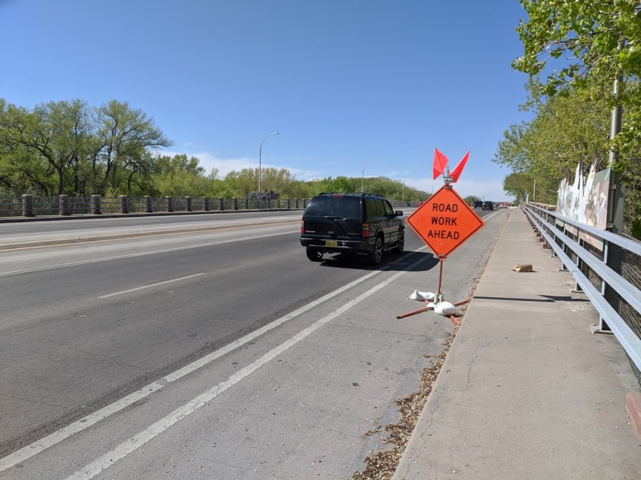 central sign move before