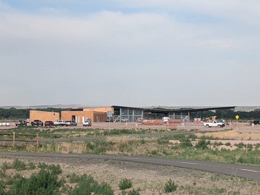 valle de oro visitors