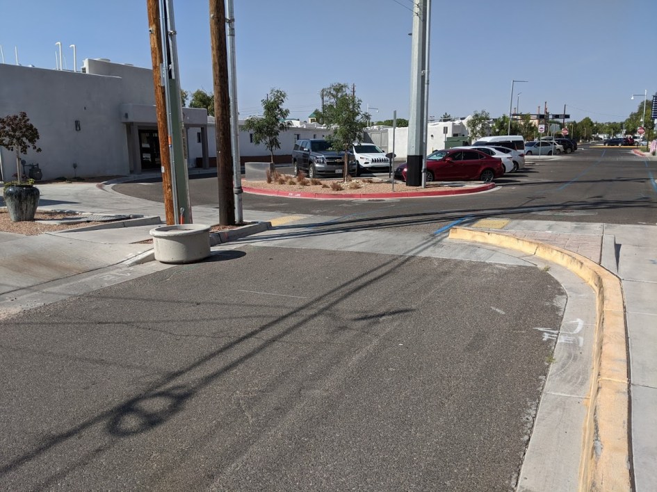 This image has an empty alt attribute; its file name is el-vado-planters.jpg